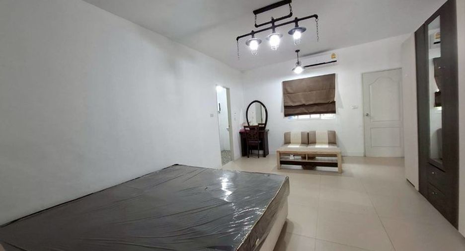 For rent 5 bedrooms house in San Sai, Chiang Mai