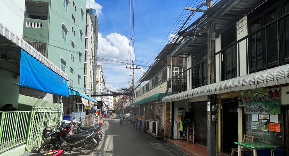 For sale 15 bedrooms apartment in Bang Sue, Bangkok