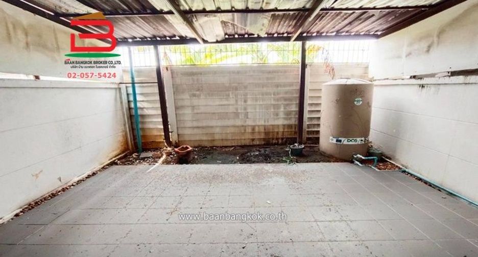 Reihenhaus zum Kauf mit 3 Zimmer in Prawet, Bangkok