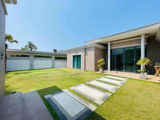 Villa zur Miete und zum Kauf mit 3 Zimmer in Bang Lamung, Chonburi