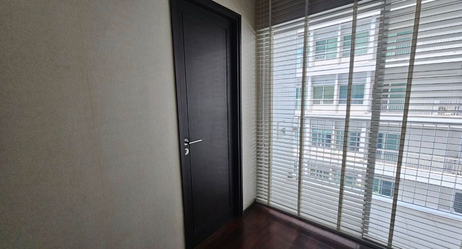 Продажа 2 спальни кондо в Щаттхана, Бангкок