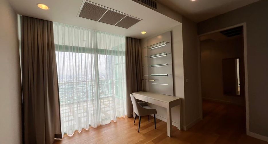 For rent 2 bedrooms condo in Bang Kho Laem, Bangkok