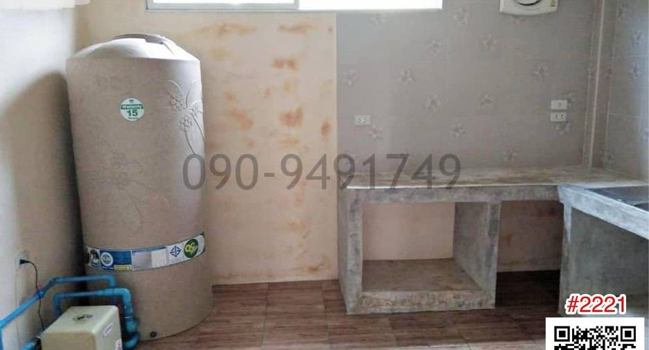 For rent 3 bedrooms townhouse in Pak Kret, Nonthaburi