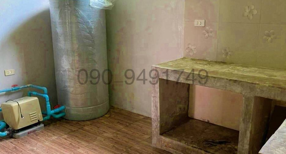 For rent 3 bedrooms townhouse in Pak Kret, Nonthaburi