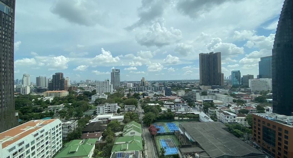 ขาย 2 ห้องนอน คอนโด ใน คลองเตย, กรุงเทพฯ