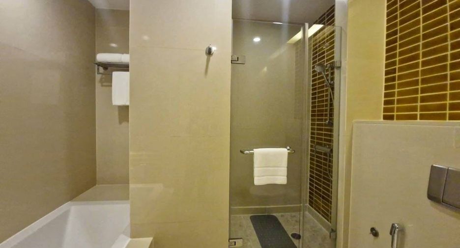 Wohnung zur Miete mit 3 Zimmer in Bang Kho Laem, Bangkok
