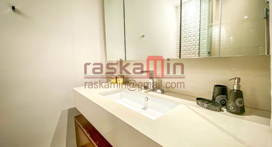 For rent そして for sale 2 ベッドルーム condo in Sathon, Bangkok