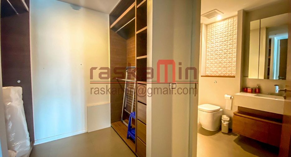 For rent そして for sale 2 ベッドルーム condo in Sathon, Bangkok