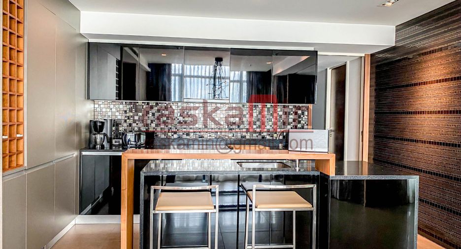For rent そして for sale 2 ベッドルーム condo in Sathon, Bangkok