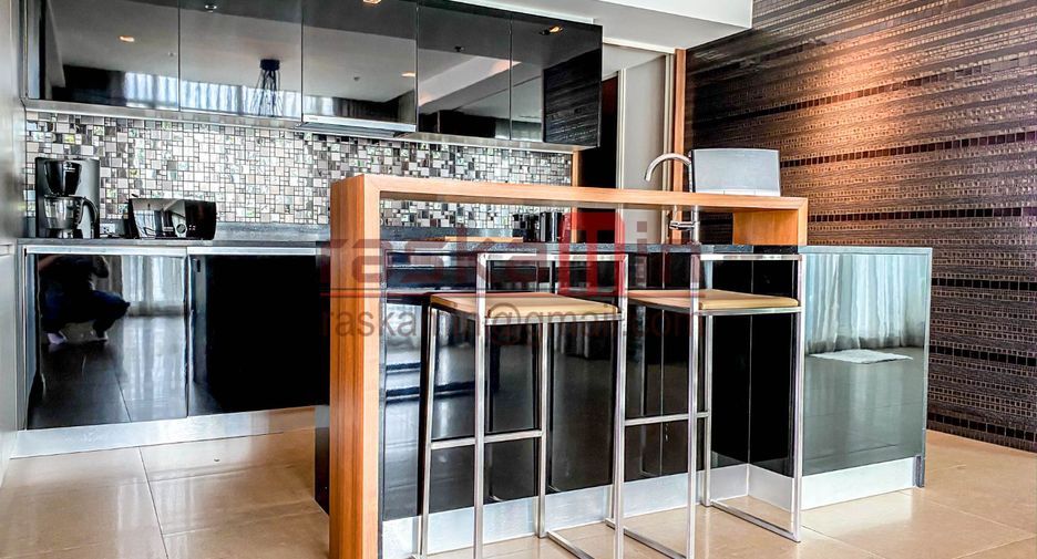 For rent そして for sale 2 ベッドルーム condo in Sathon, Bangkok