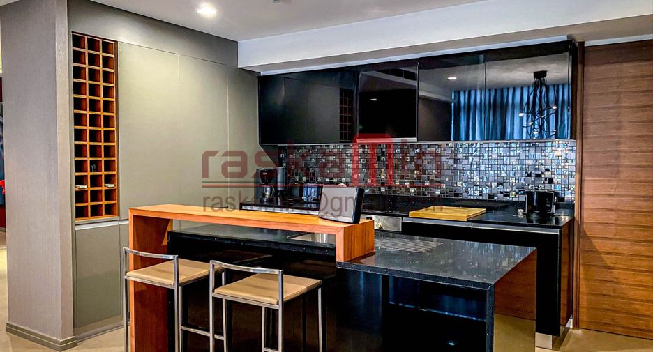 For rent そして for sale 2 ベッドルーム condo in Sathon, Bangkok