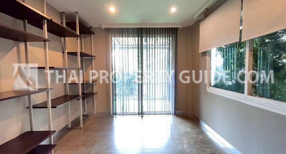 For rent and for sale 4 bedrooms house in Prawet, Bangkok