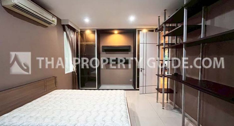 For rent and for sale 4 bedrooms house in Prawet, Bangkok