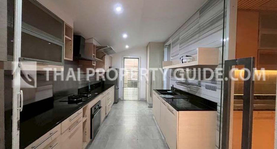 For rent and for sale 4 bedrooms house in Prawet, Bangkok