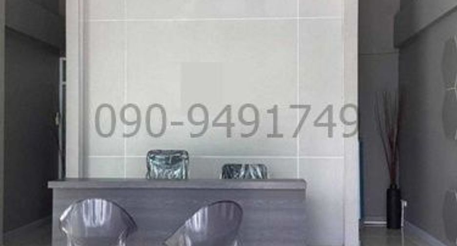 For rent 5 bedrooms townhouse in Lak Si, Bangkok