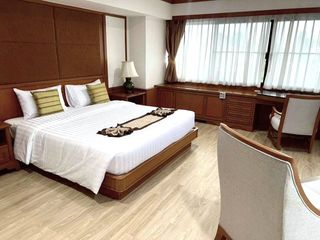 Serviced Apartment zur Miete mit 4 Zimmer in Watthana, Bangkok
