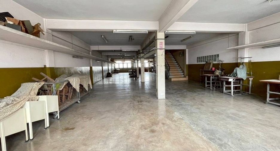 For sale 6 bedrooms retail Space in Ratchathewi, Bangkok