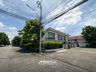 Casa adosada en alquiler y en venta de 3 habitaciones en Sai Mai, Bangkok
