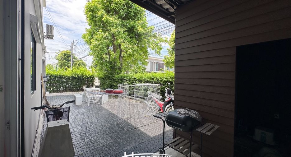 For rent and for sale 3 bedrooms townhouse in Sai Mai, Bangkok