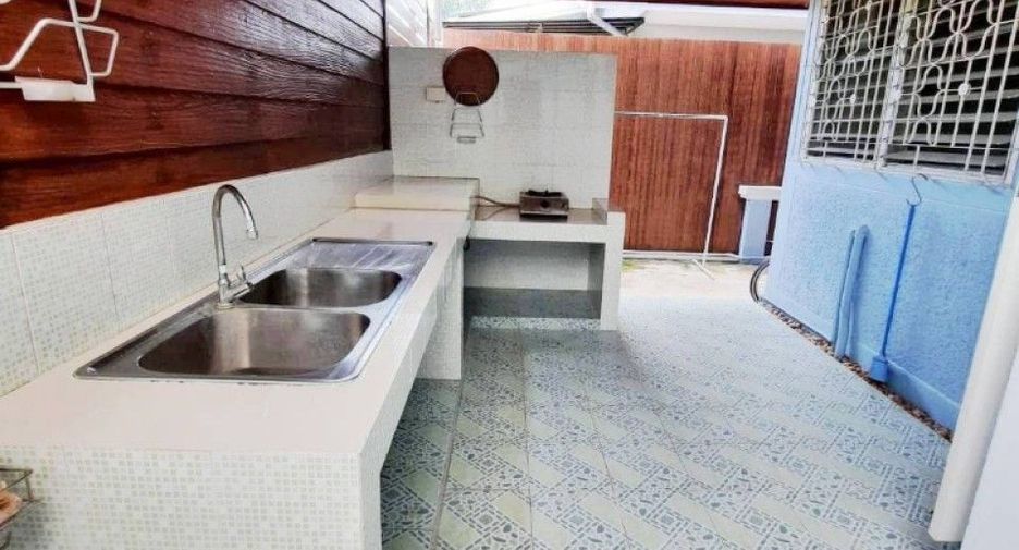 For sale スタジオ house in Nong Khaem, Bangkok