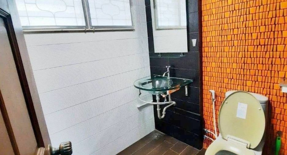 For sale スタジオ house in Nong Khaem, Bangkok