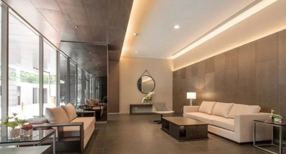 Condo en alquiler de 3 habitaciones en Khlong Toei, Bangkok