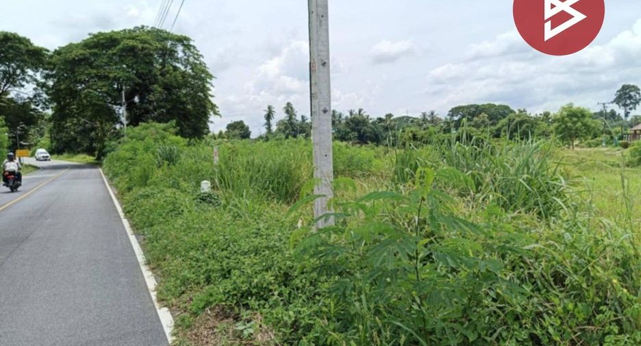 Grundstück zum Kauf in Mueang Uttaradit, Uttaradit