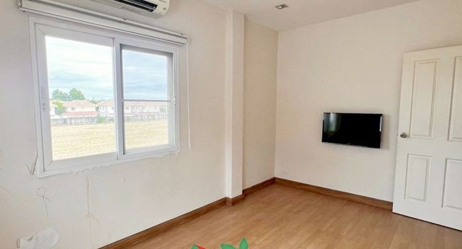 For sale 4 bedrooms house in Sai Mai, Bangkok