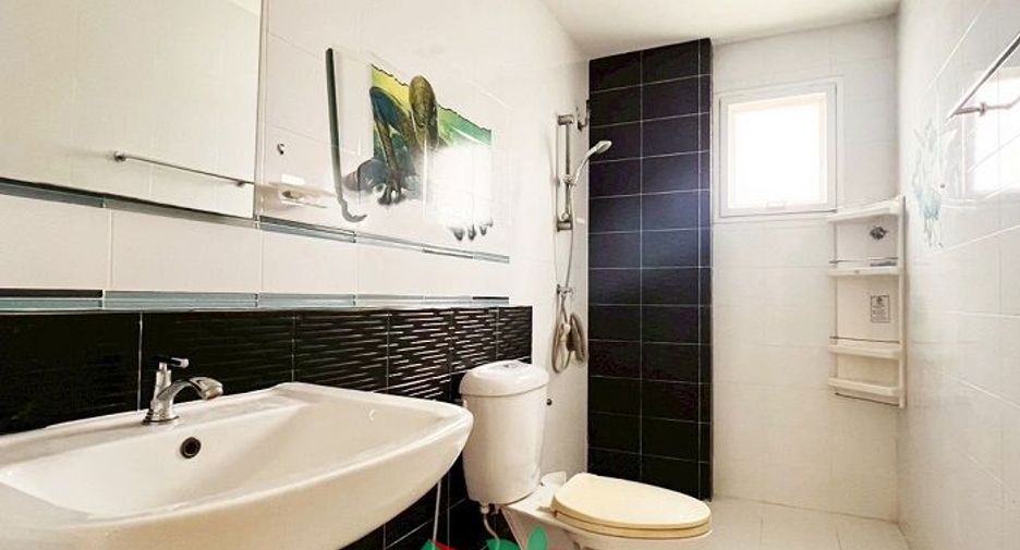 For sale 4 bedrooms house in Sai Mai, Bangkok
