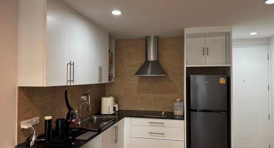 For rent and for sale 2 bedrooms condo in Yan Nawa, Bangkok