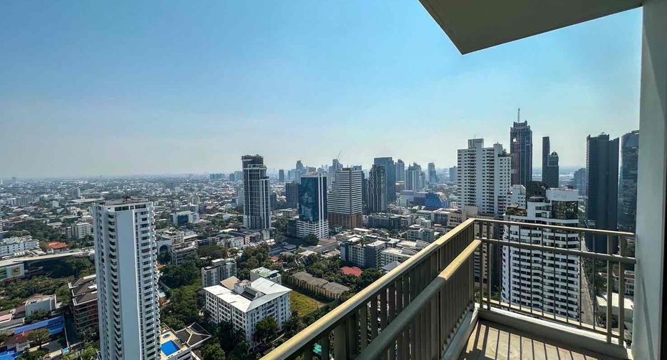 Condo en venta de 3 habitaciones en Watthana, Bangkok