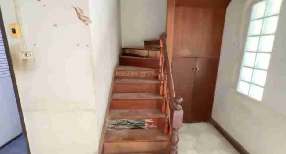 À vendre 2 chambres maison à Mueang Nonthaburi, Nonthaburi