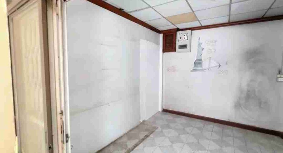 À vendre 2 chambres maison à Mueang Nonthaburi, Nonthaburi