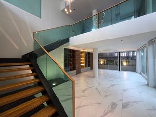 For sale 5 bedrooms townhouse in Watthana, Bangkok