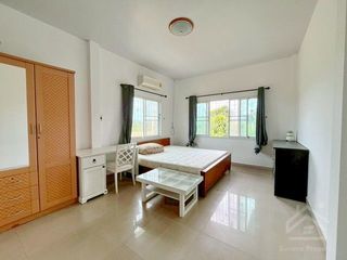 For rent and for sale 4 bedrooms house in Si Racha, Chonburi