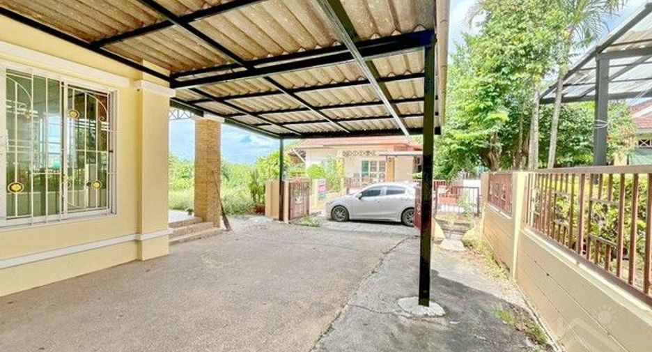 For rent and for sale 4 bedrooms house in Si Racha, Chonburi