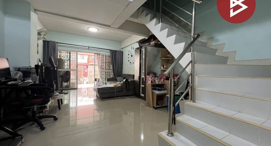 For sale 2 bedrooms townhouse in Bang Sao Thong, Samut Prakan