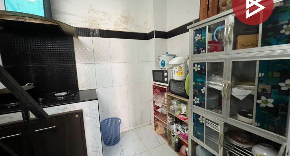 For sale 2 bedrooms townhouse in Bang Sao Thong, Samut Prakan