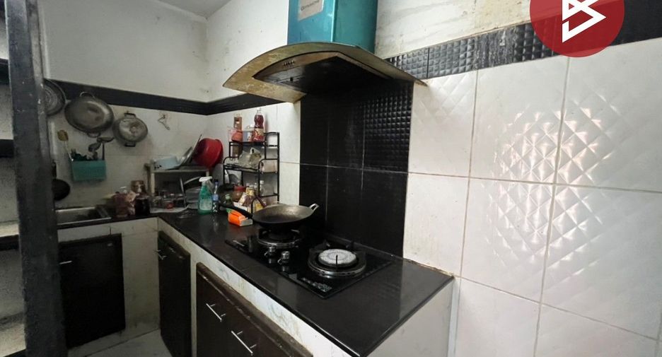 For sale 2 bedrooms townhouse in Bang Sao Thong, Samut Prakan