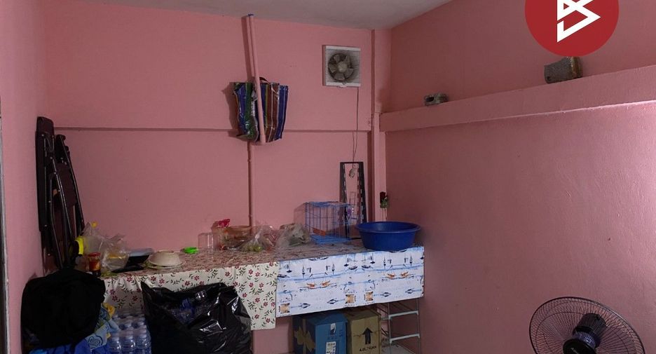 Gewerbefläche zum Kauf mit 3 Zimmer in Mueang Rayong, Rayong