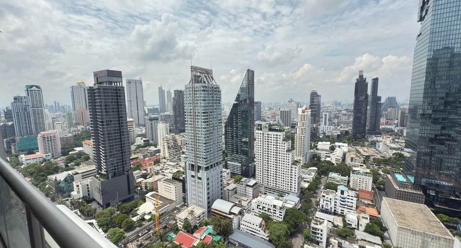 For rent and for sale 3 bedrooms condo in Sathon, Bangkok