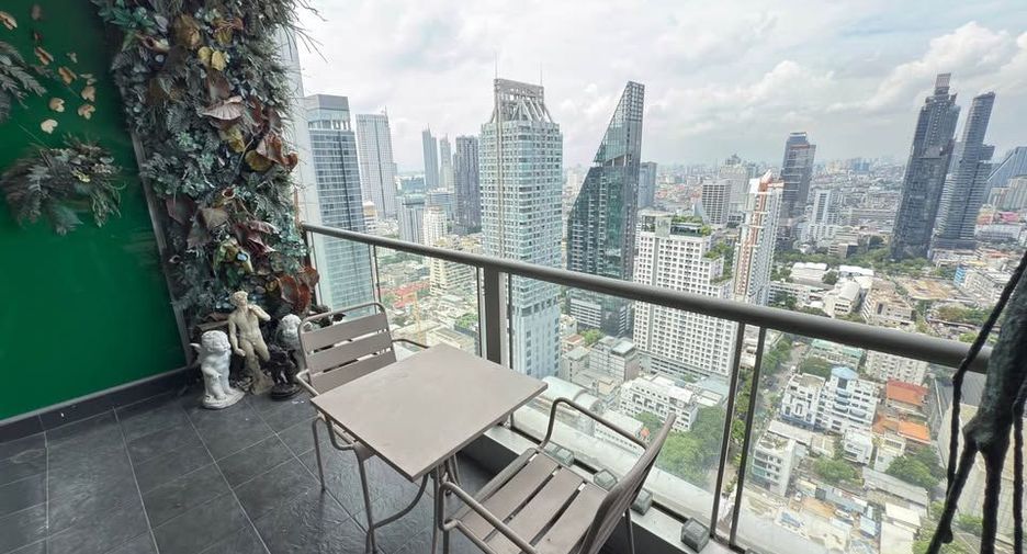 For rent and for sale 3 bedrooms condo in Sathon, Bangkok