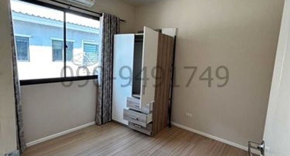 For rent 3 bedrooms house in Mueang Nonthaburi, Nonthaburi
