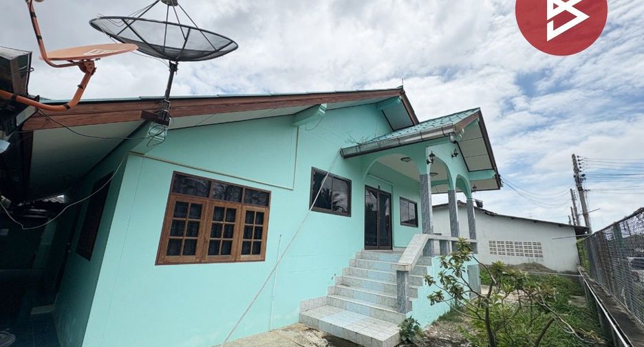Casa en venta de 4 habitaciones en Saraphi, Chiang Mai