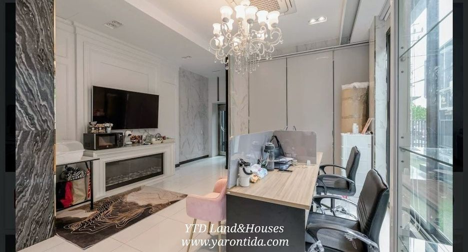 For sale studio townhouse in Don Mueang, Bangkok