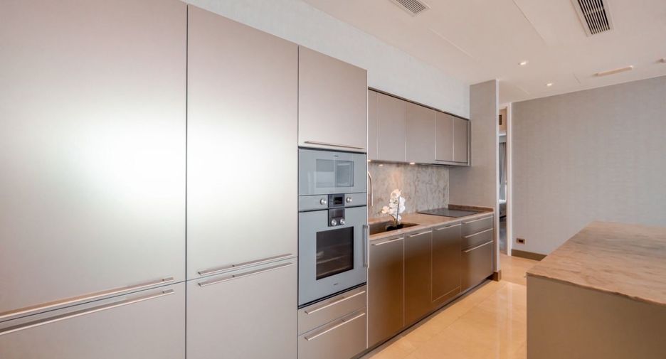 Wohnung zur Miete und zum Kauf mit 3 Zimmer in Khlong San, Bangkok