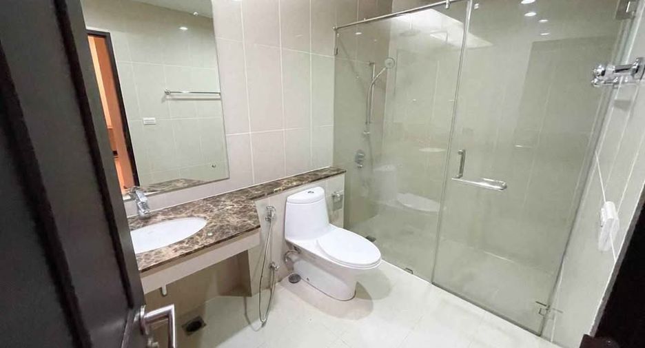 Condo en venta de 2 habitaciones en Watthana, Bangkok