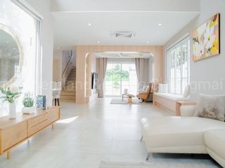 Villa en alquiler de 4 habitaciones en Mueang Chiang Mai, Chiang Mai