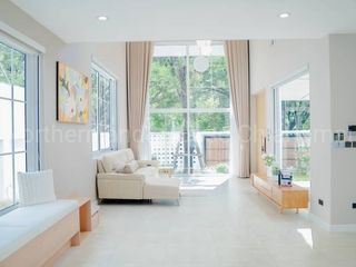 Villa en alquiler de 4 habitaciones en Mueang Chiang Mai, Chiang Mai