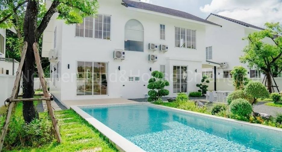 For rent 4 bedrooms villa in Mueang Chiang Mai, Chiang Mai